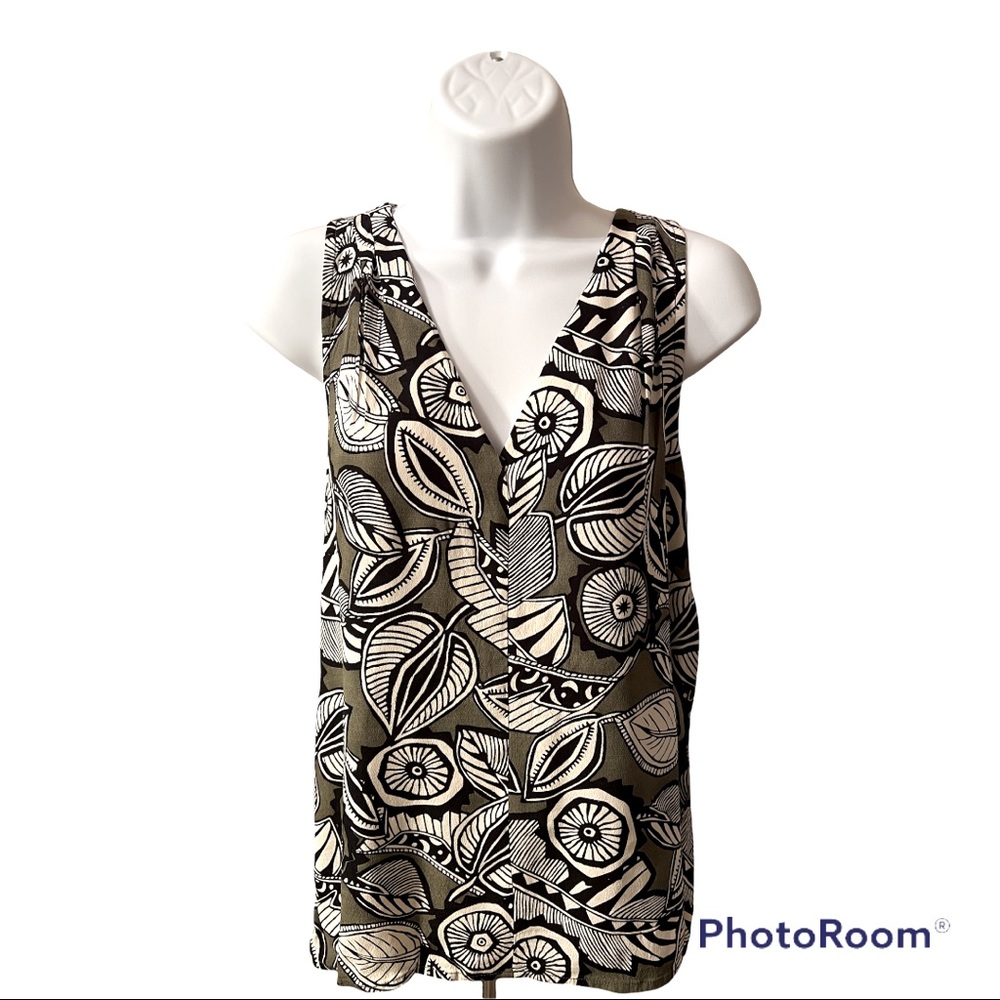 Loft top size medium petite, gently worn